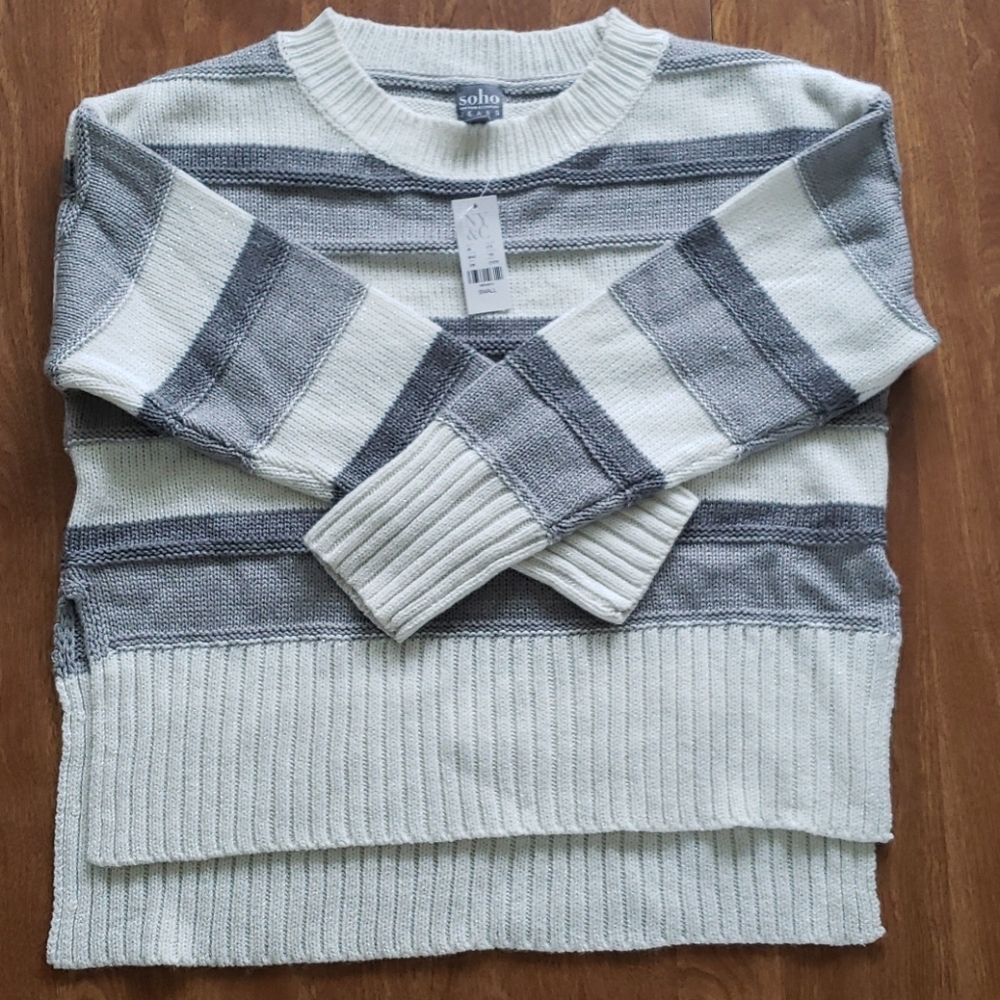 NY&Company Sweater